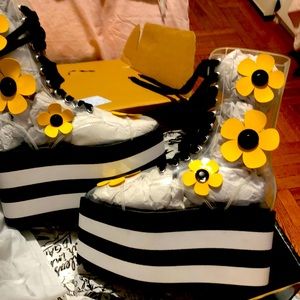 Dollskill Current Mood boots